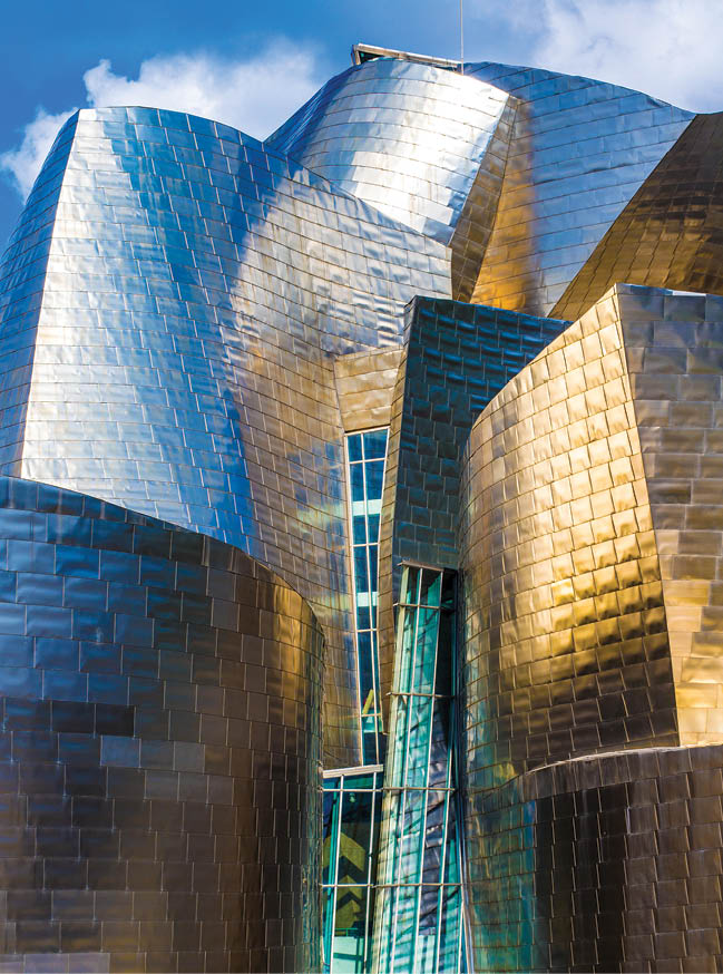 G8T1P1 In front of the Guggenheim