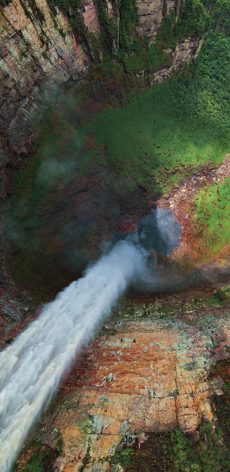 Aerial image of Churun-Meru (Dragon) waterfall